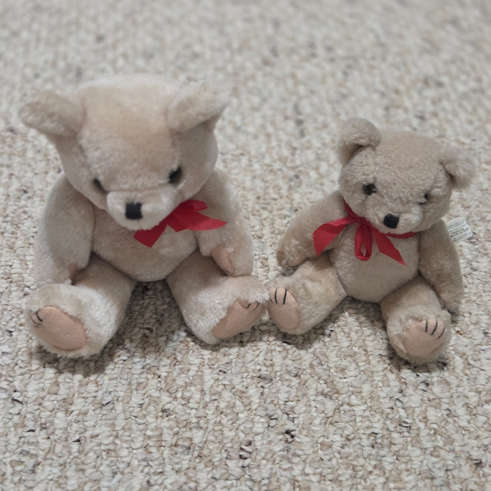 Wang's International Jointed Bears Set Of Two With Red Bows
